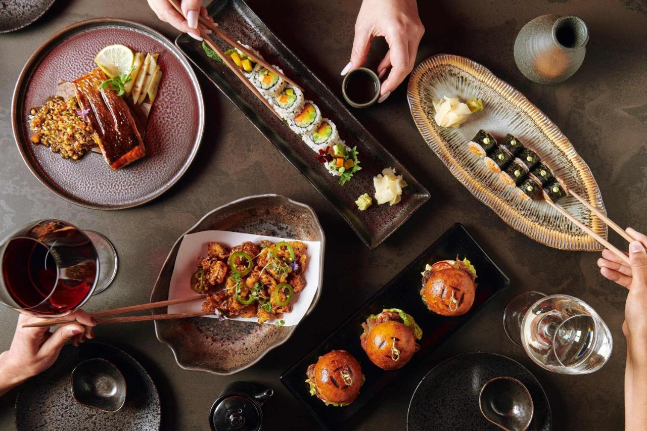 Five Zurich - Luxury City Resort Dış mekan fotoğraf A selection of dishes at the restaurant